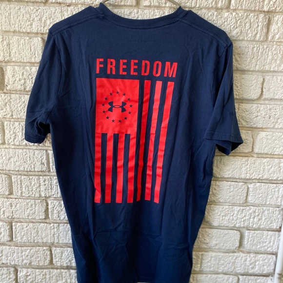 Under Armour T-Shirt - Picture 2 of 2